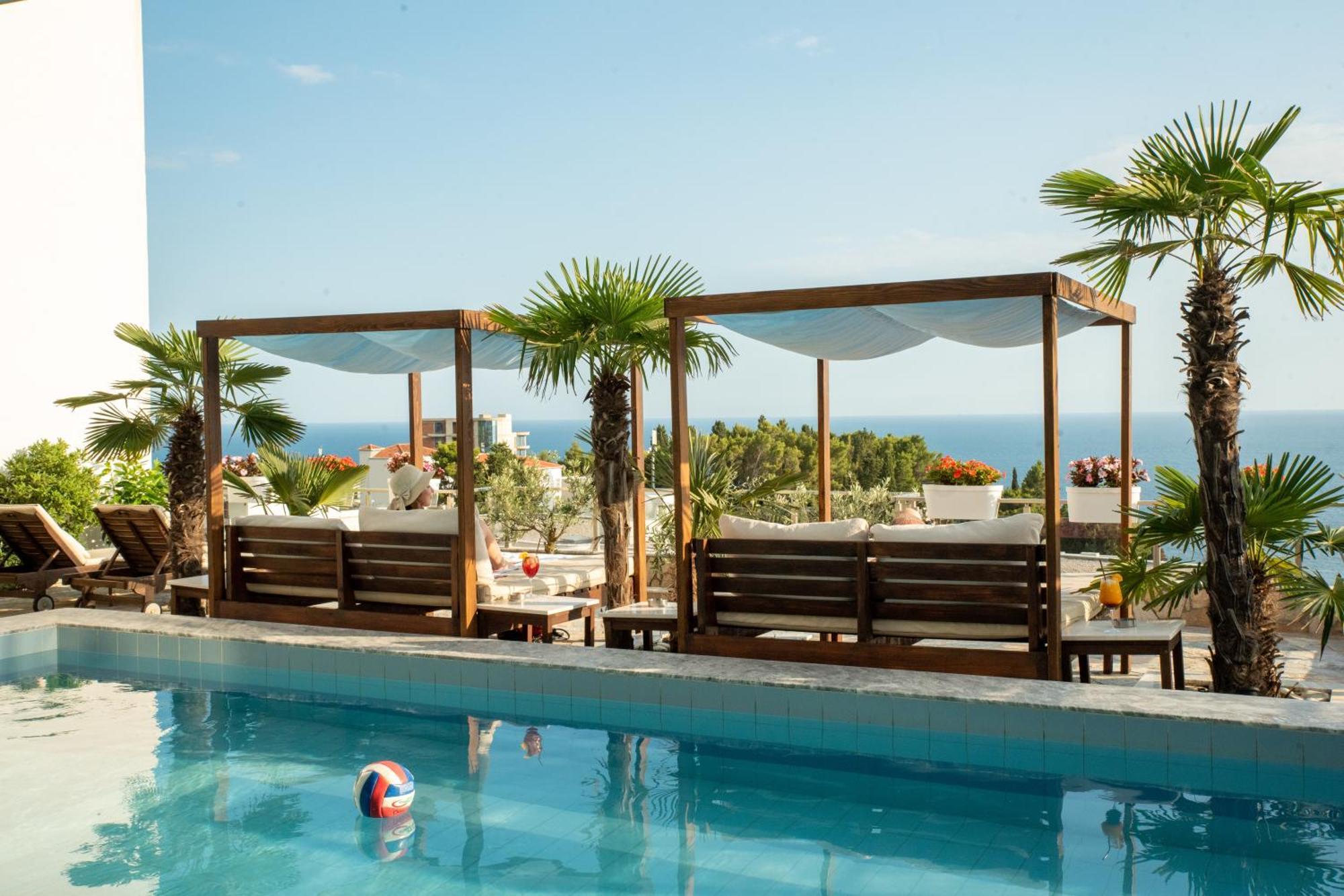 Hotel Freiburg Ulcinj Exterior foto