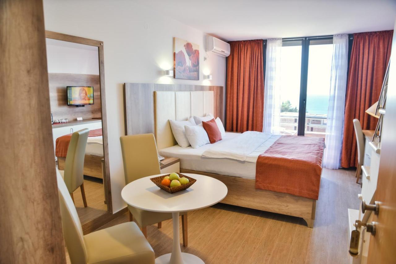 Hotel Freiburg Ulcinj Exterior foto